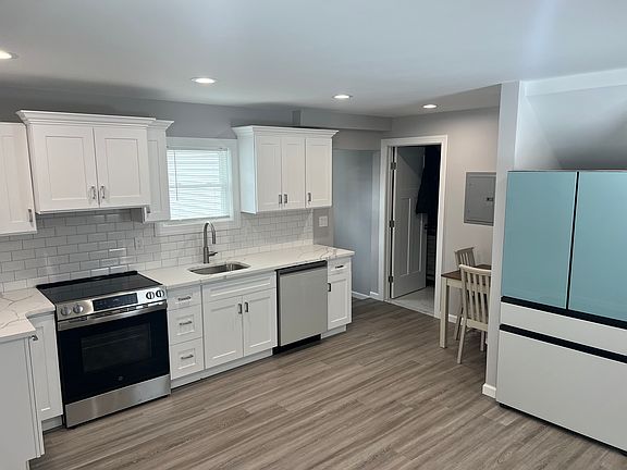 2nd image of 24 Canal St #3