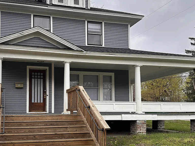 1421 Sherwood Ave — Photo 35