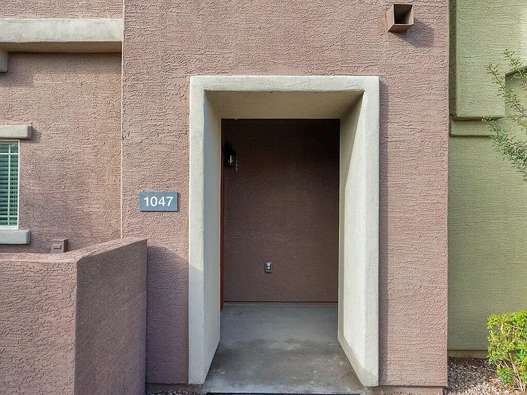 240 W Juniper Ave #1047 — Photo 4