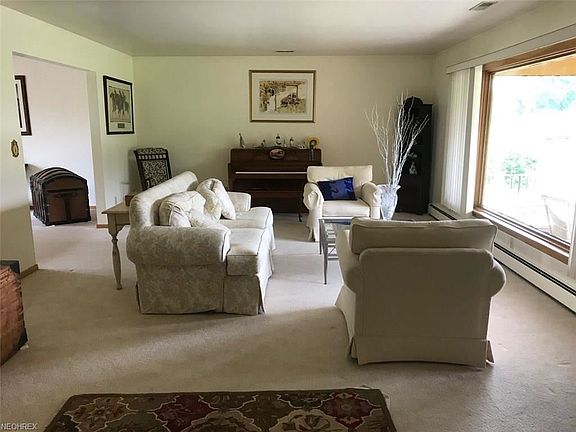 3rd image of 665 Brookpark Dr