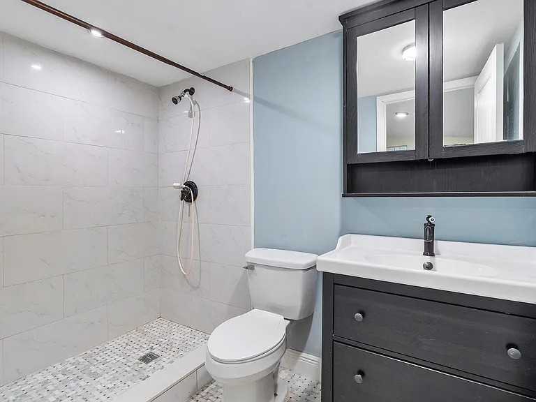 6130 Edwards Rd — Photo 14