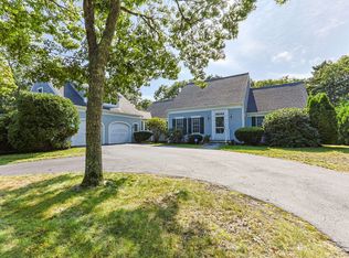 2 Harding Ln, Harwich, MA 02645