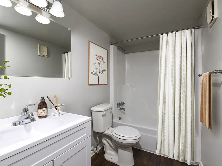 Chesapeake Pointe — Photo 23