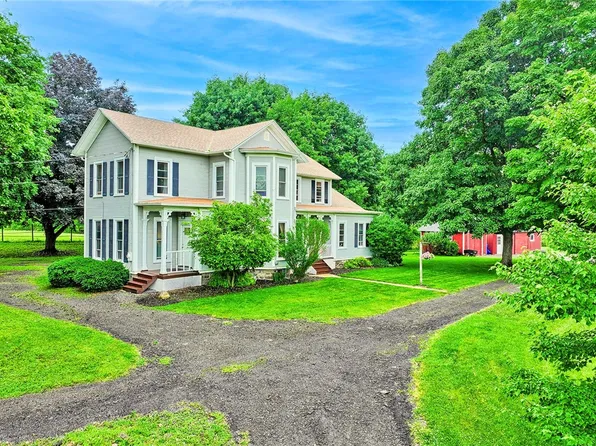 2360 Harris Rd, Palmyra, NY 14522