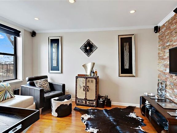 4th image of 829 Adee Ave APT 6I