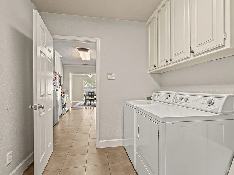 3518 Westcliff Rd S — Photo 17