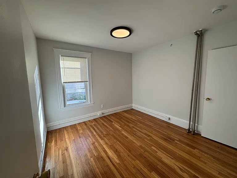 32 Everett St #1 — Photo 23