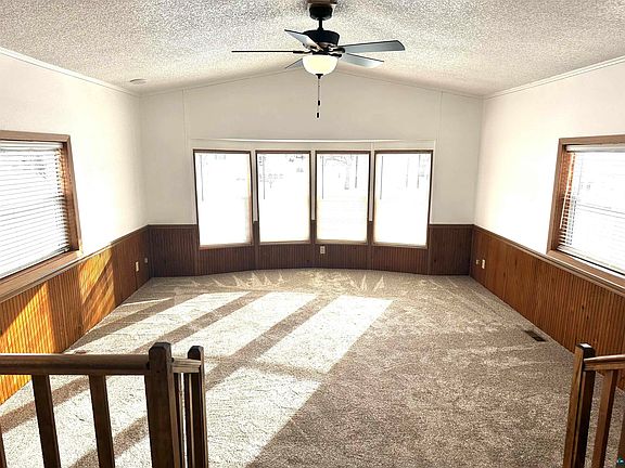 3rd image of 4957 Evergreen Ln