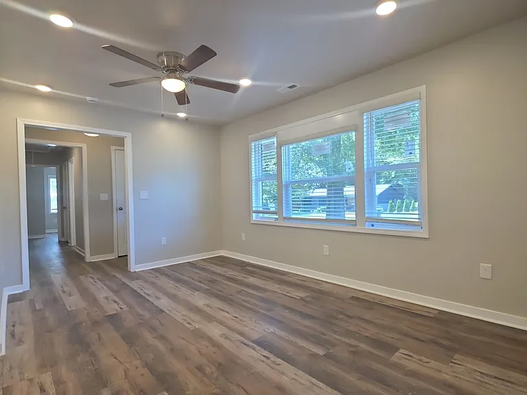 2706 Pinetree Ln NW — Photo 2