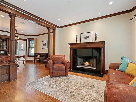 4th image of 3721 N Lowell Ave