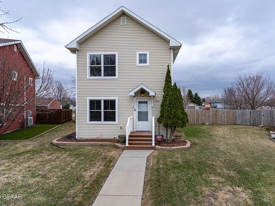 1st image of 769 Promenade Ct