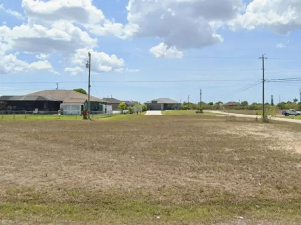 2104 NE 7th Ave, Cape Coral, FL 33909