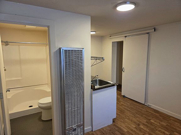 3rd image of 338 N 300 W APT 4
