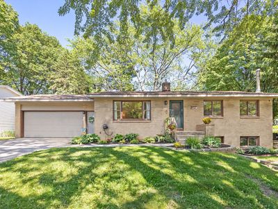 5414 Newcastle Dr SE, Kentwood, MI, 49508