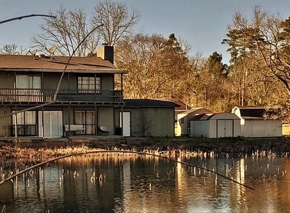 4th image of 24 Pine Needle Ln