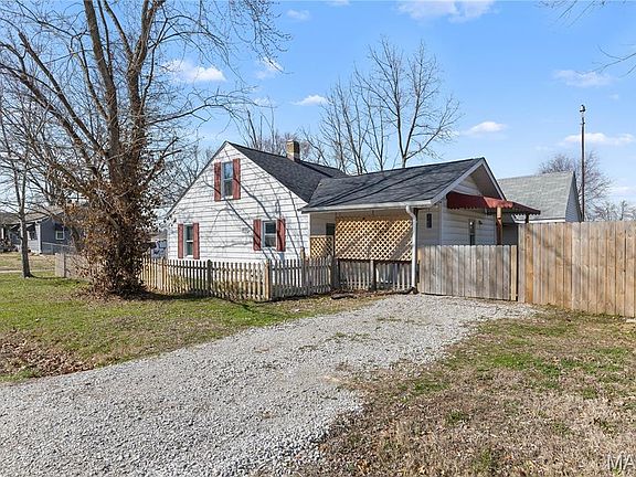 5th image of 4904 2nd St