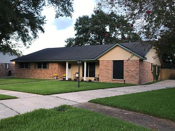 2nd image of 2121 Willow Dell Dr