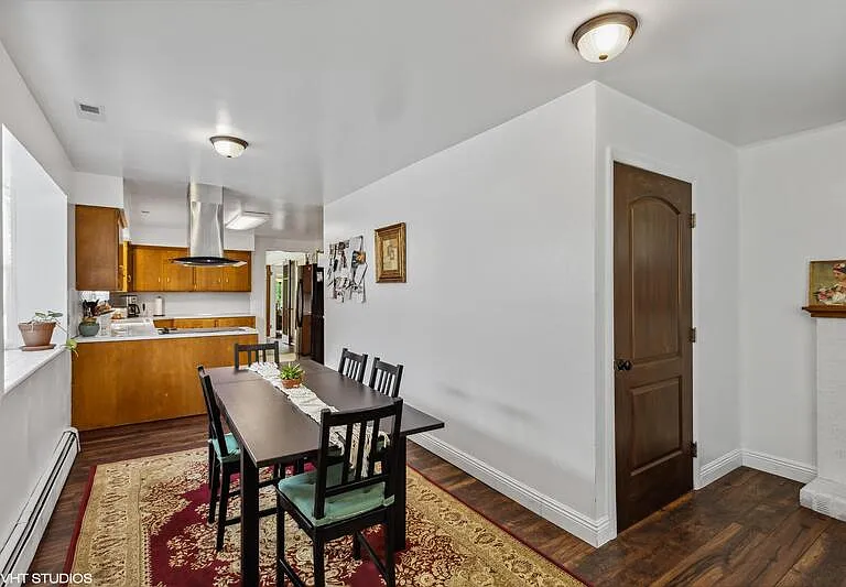 2571 Van Buren Ave — Photo 11
