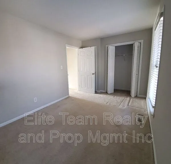 230 S Cedar St #5 — Photo 10