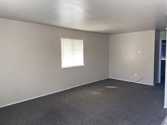 3rd image of 513 E Elm St APT 5