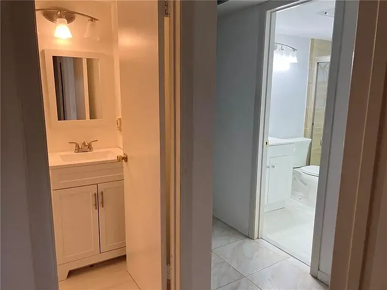 321 Newport Ct #V-unit 321 — Photo 49