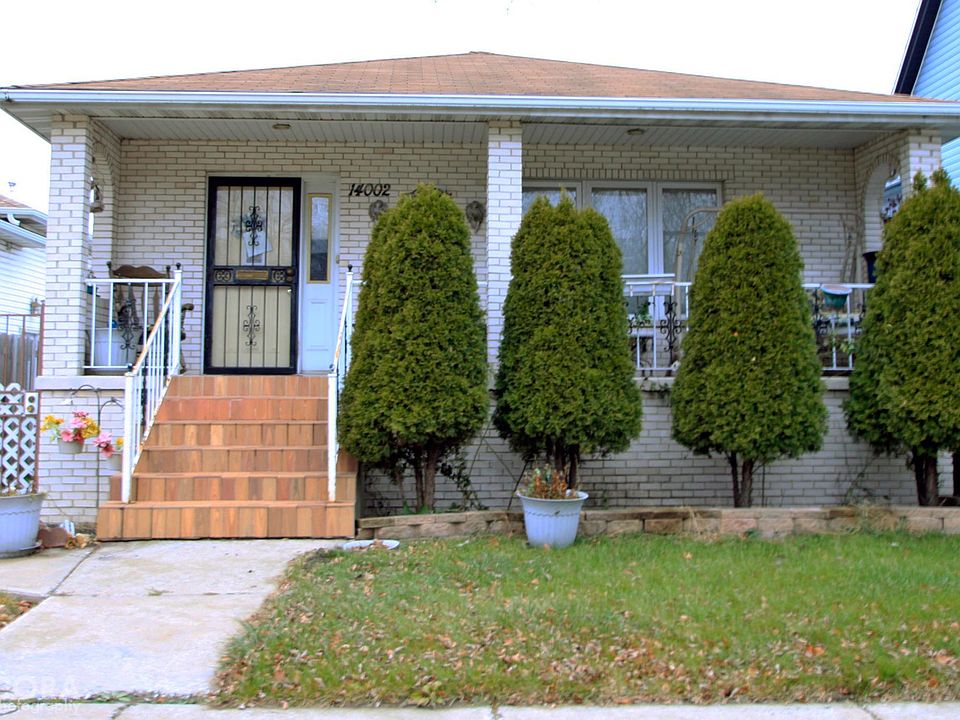 1st image of 14002 S Burnham Ave Floor 1