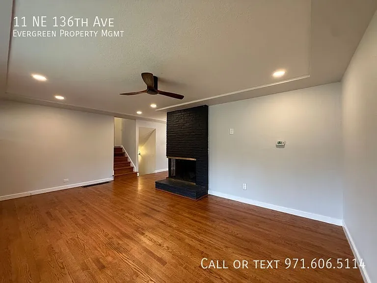 11 NE 136th Ave — Photo 5