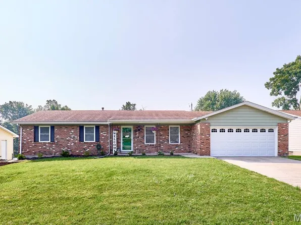 10 Olde Forge Dr, Saint Charles, MO 63301
