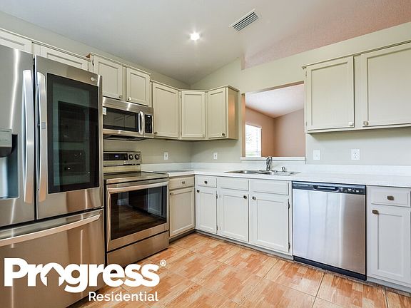5th image of 9866 Violet Dr