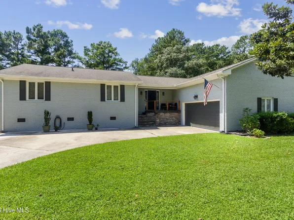 701 Plantation Drive, New Bern, NC 28562