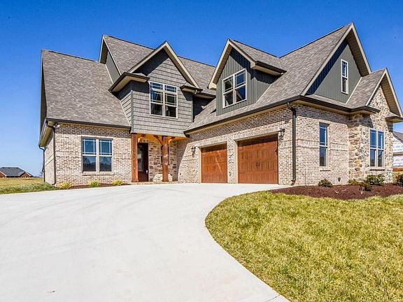 2nd image of 116 Stone Dr