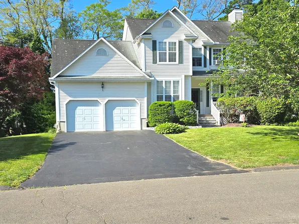 65 Ruby Lane, Stratford, CT 06614