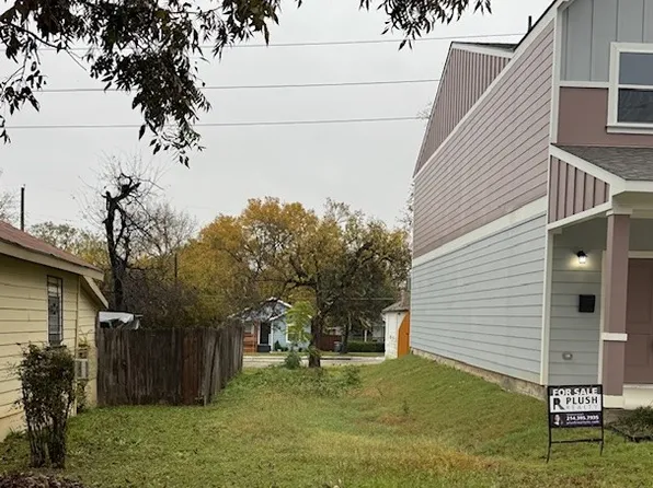 340 N Moore St, Dallas, TX 75203