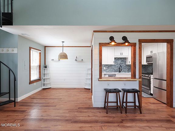 4th image of 605 Begonia Court