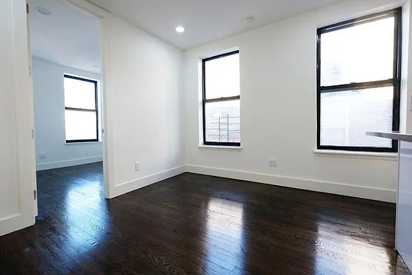 Rented by Ledvech Group | media 20