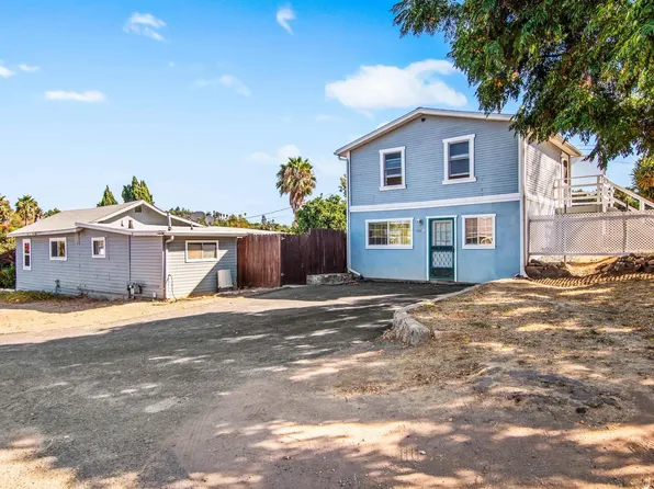 169 El Valle Opulento, Vista, CA 92083