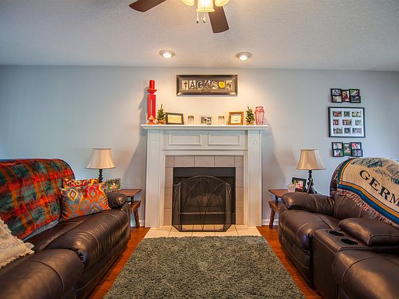 4th image of 2631 Elkmont Dr