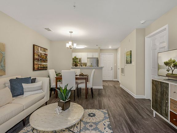 4th image of 13000 Wilkes Way #121WI305
