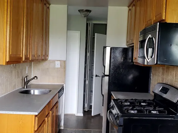 1670 Bell Blvd Fl 1, Bayside, NY 11360