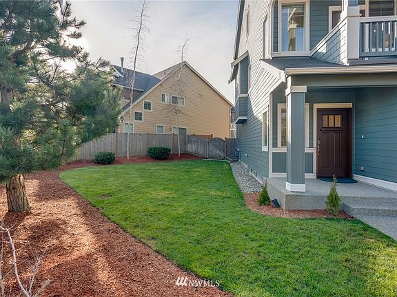 4th image of 14523 15th Ave W
