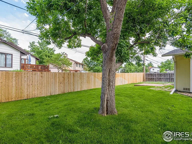 756 Birch St — Photo 17