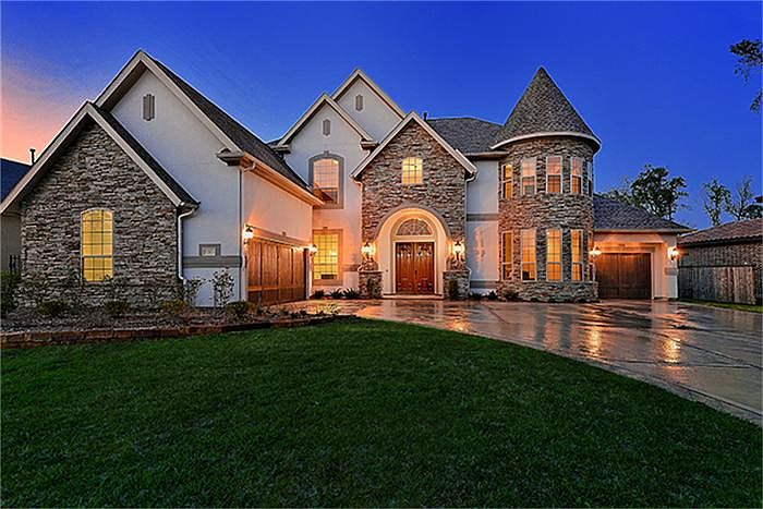1st image of 31 Valley Cottage Pl