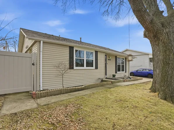 16249 92nd Ave, Orland Hills, IL 60487