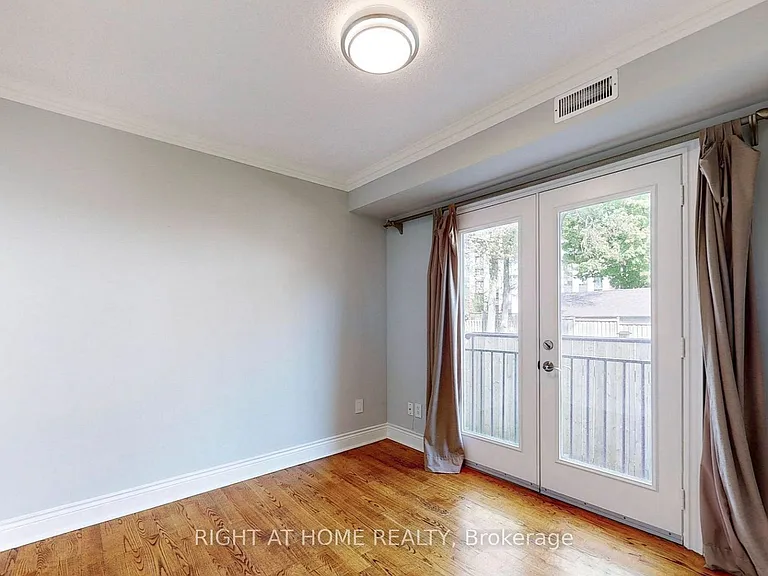 1186 Royal York Rd #2 — Photo 10