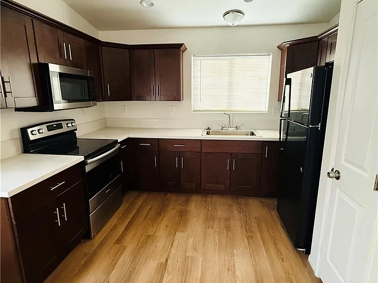 2021 E Ambush St #4 — Photo 3
