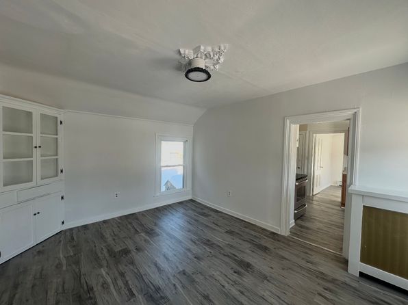 (undisclosed Address)