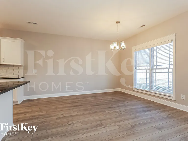 770 Buffalo Ford Dr — Photo 5