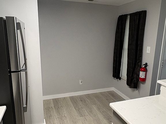 5th image of 214 Meadow Ridge Rd #214