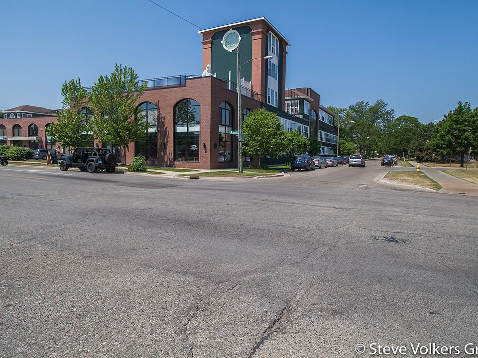 1st image of 600 7th St NW