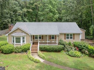 1904 Britt Dr, Snellville, GA 30078